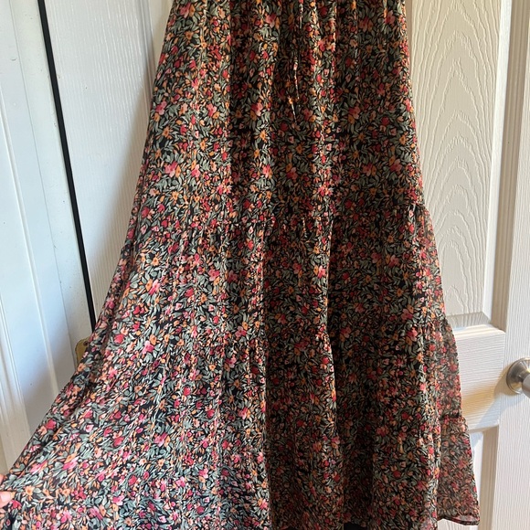 Maxi Ruffle Dress - Picture 6 of 6